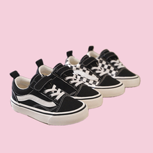 Load image into Gallery viewer, Kid Skater Shoes