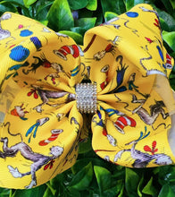Load image into Gallery viewer, YELLOW CAT W/A HAT PRINTED HAIRBOWS. BW-DSG-967 4PCS/$10.