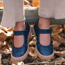 Load image into Gallery viewer, Amina Girls Hook &amp; Loop Mary Jane Shoe