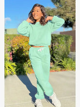 Load image into Gallery viewer, GKSS-22-3002B- Girl's 2 pc Pant Jog Set