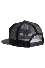 Load image into Gallery viewer, Solid Front Nylon Camo 7 Panel Flat Trucker Hat