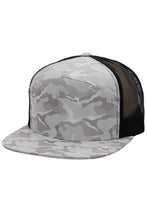 Load image into Gallery viewer, Camouflage Polyester Fabric 7 Panel Flat Bill Trucker Hat