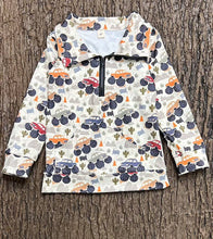 Load image into Gallery viewer, Desert truck printed pull over sweatshirt. BT0505-2-SOL