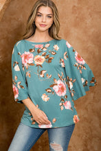 Load image into Gallery viewer, Bell Sleeved Floral Top
