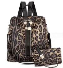 Load image into Gallery viewer, Backpack with change purse
