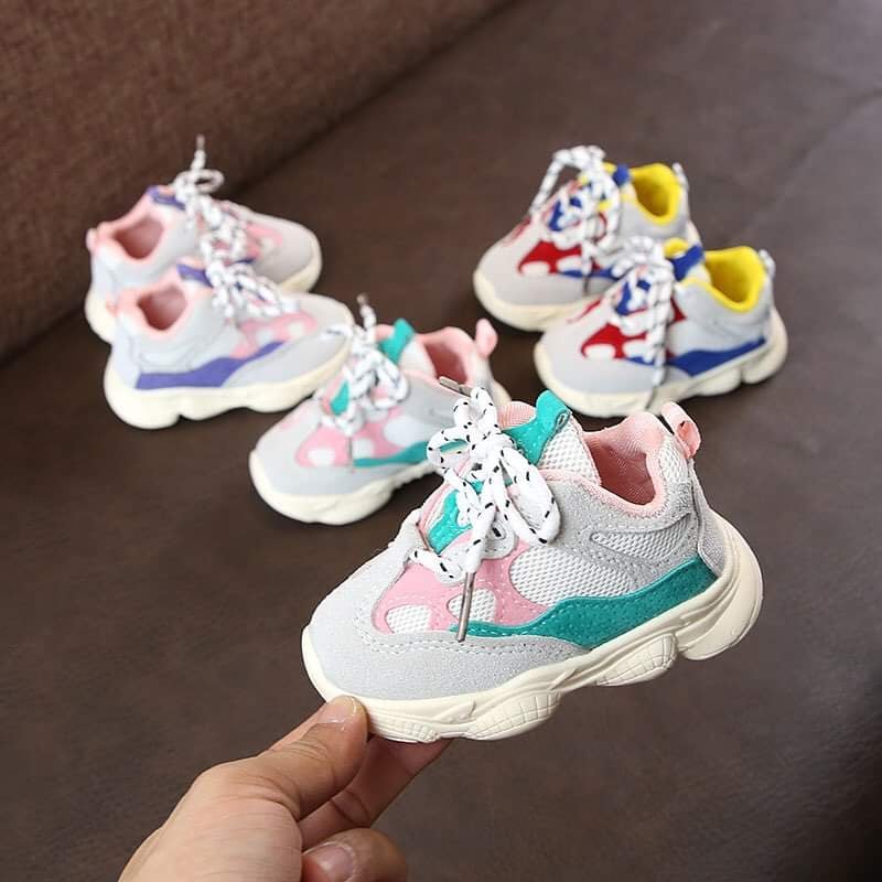 Kids Pink/grey/teal tennis shoes