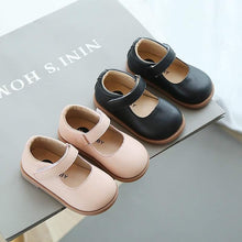 Load image into Gallery viewer, Rounded MG kids shoe