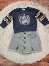 Load image into Gallery viewer, Denim Hello Fall Pullover