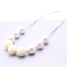 Load image into Gallery viewer, Chunky Bead Half Necklace