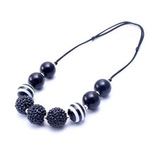 Load image into Gallery viewer, Chunky Bead Half Necklace