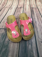 Load image into Gallery viewer, T-Strap H2K Sandals