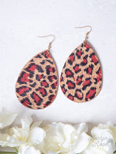 Load image into Gallery viewer, Teardrop Earrings